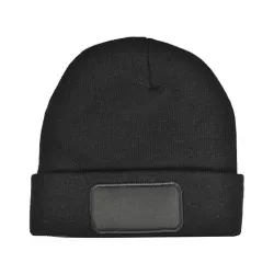 Bonnet tricoté acrylique avec écusson brodé personnalisable 9x5 cm