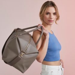 Sac de voyage en simili cuir Saffiano, compartiment principal et poches intérieures zippés, 25 litres