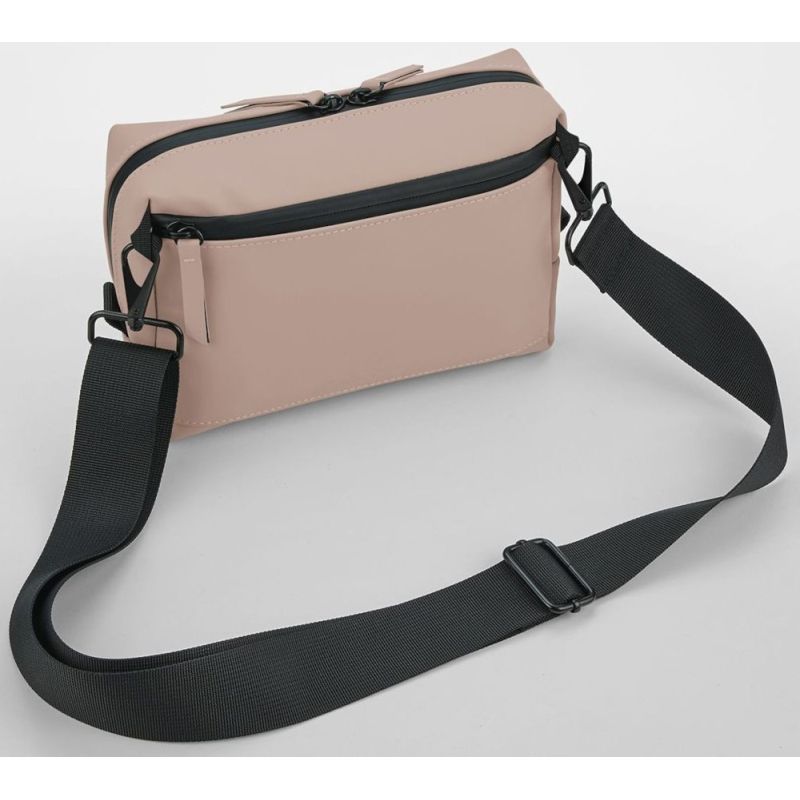 Sac banane bandoulière réglable déperlant, ouverture zippée dans les deux sens
