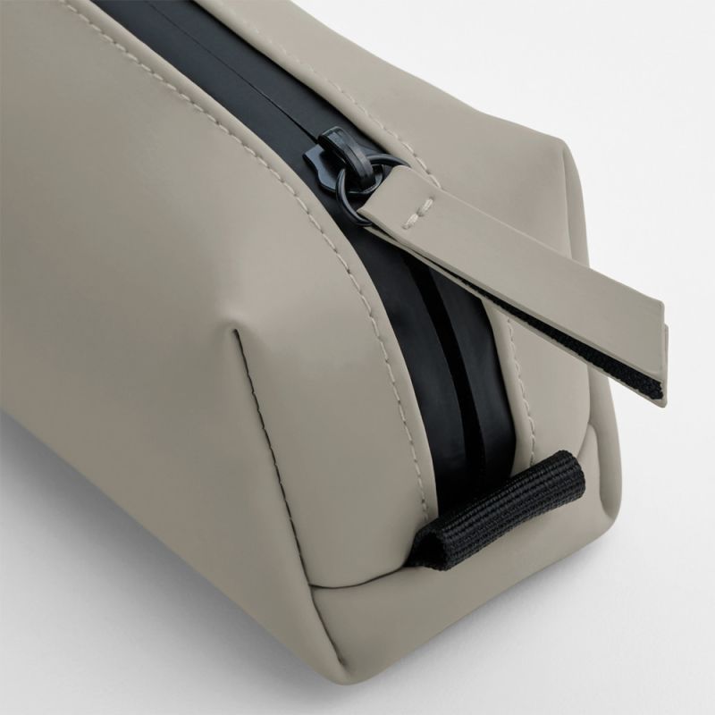 Trousse déperlante multi-usage, compartiment principal zippé