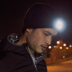Bonnet en polyacrylique avec lampe frontale rechargeable