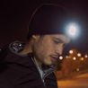 Bonnet en polyacrylique avec lampe frontale rechargeable