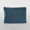 Pochette plate en velours, doublure avec accès zippé caché, zip en métal doré brillant