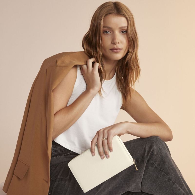 Pochette pour bijoux, doublure de protection en velours, en cuir saffiano au grain fin