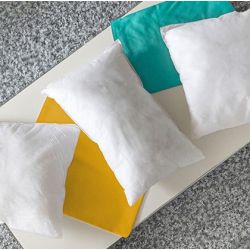 Coussin non tissé avec garnissage en polyester