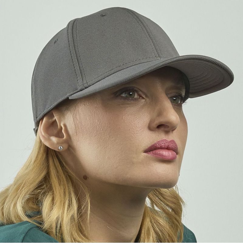 Casquette de sport 6 panneaux tissu respirant, en polyester recyclé ajustable, 230 g/m²