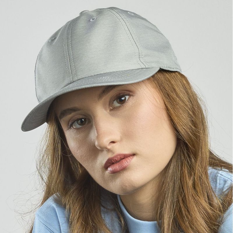 Casquette 6 panneaux mid visor en polyester déperlant et respirant, 110 g/m²