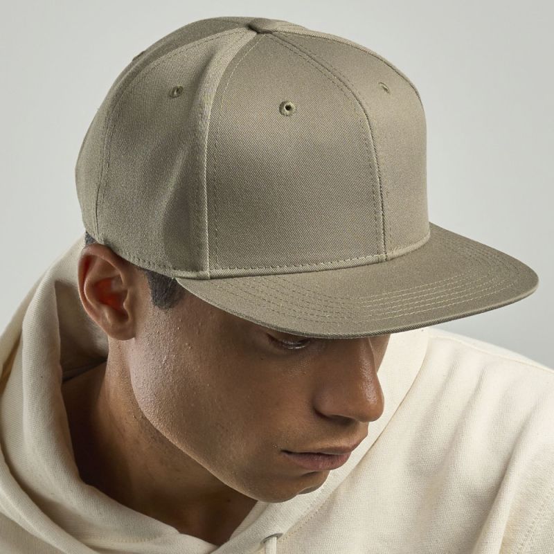 Casquette 6 panneaux snapback, visière plate, en polyester recyclé, 200 g/m²