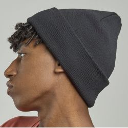 Bonnet en bord côte avec rabat en polyester recyclé