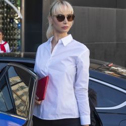 Chemise popeline femme manches longues, coupe ajustée, 100 g/m²