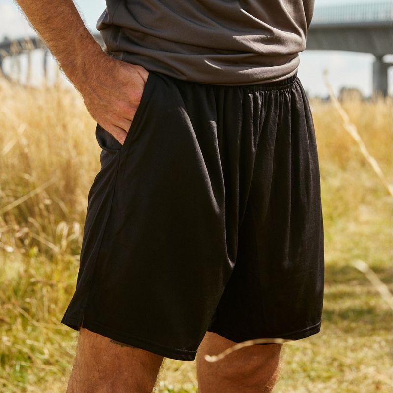 Short de performance recyclé séchage rapide, poches latérales, 155 g/m²
