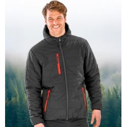 Veste matelassée d'hiver tendance et recyclée, capuche doublée polaire, 200 g/m²