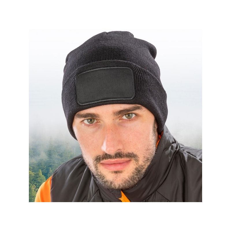 Bonnet recyclé double épaisseur, rabat large avec zone de marquage en polyester, 340 g/m²