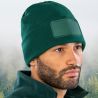 Bonnet recyclé double épaisseur, rabat large avec zone de marquage en polyester, 340 g/m²