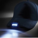 Casquette avec éclairage LED en continu ou flash