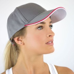 Casquette avec visière doublement constrastée en polycoton