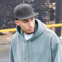 Casquette style rappeur avec visière contrastée