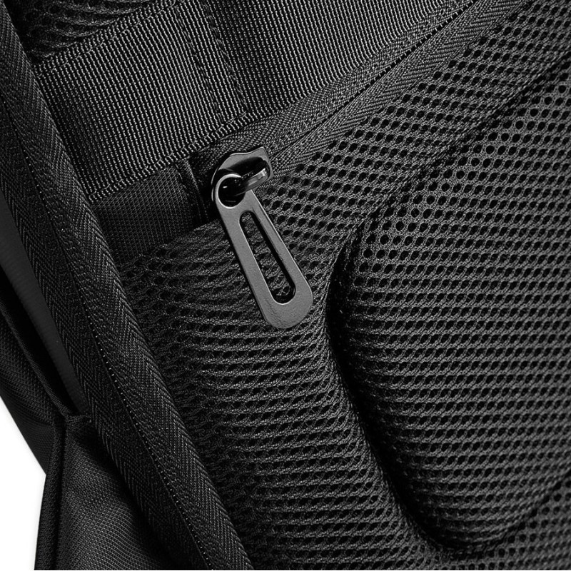 Sac à dos pour ordinateur avec chargeur Pro-Tech, 25 litres
