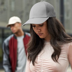 Casquette filet urbaine à 6 panneaux, visière semi-incurvée
