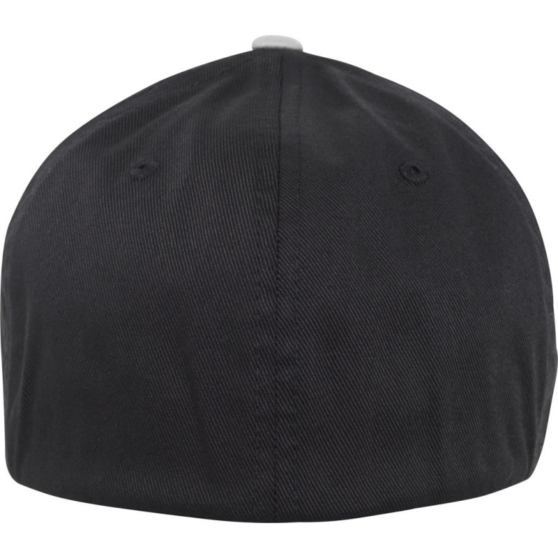 Casquette 6 panneaux noire, avec visière contrastée et sous-visière argentée