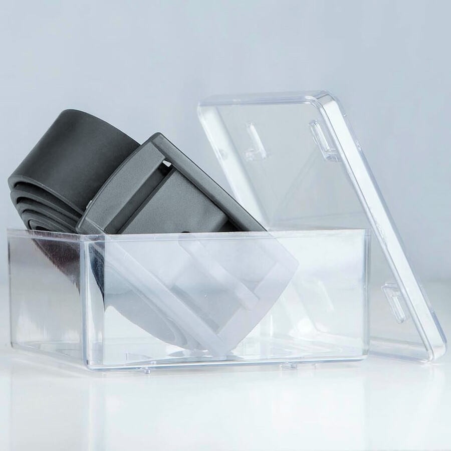 Ceinture coloree en plastique resistante et legerement elastique